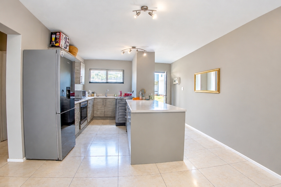 3 Bedroom Property for Sale in Nahoon Valley Park Eastern Cape